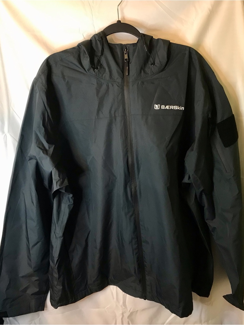 Baerskin Tactical Waterproof Hooded Rain Jacket Mens XL Navy Utility NWT